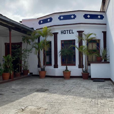 Hotel Malybu Guatemala City Exterior foto